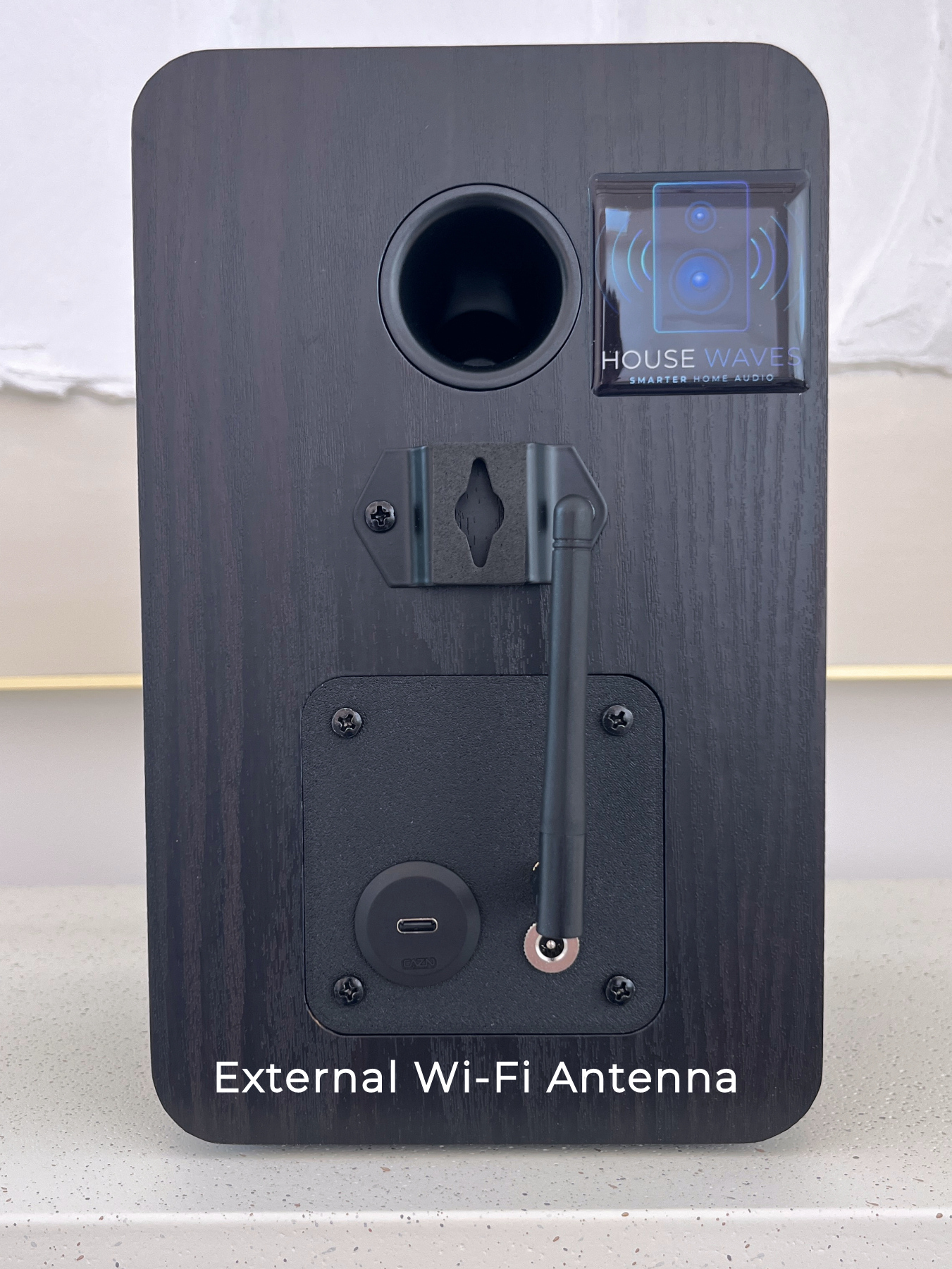 Rear connections external wi-fi thumbnail